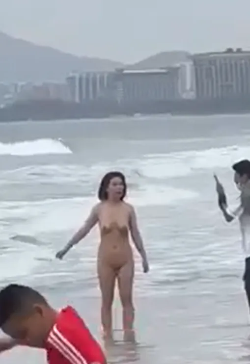 Đi biển gặp cảnh này -sex lộ clip - asiaarabfans.com